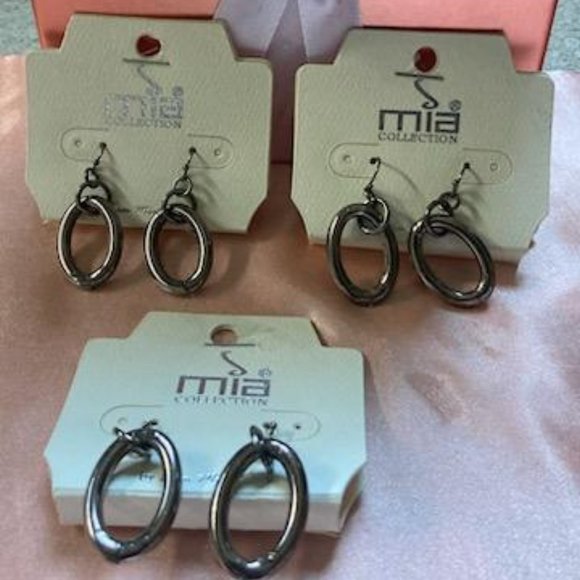 Mia collection silver hoop Oval dangle earrings - Picture 5 of 7